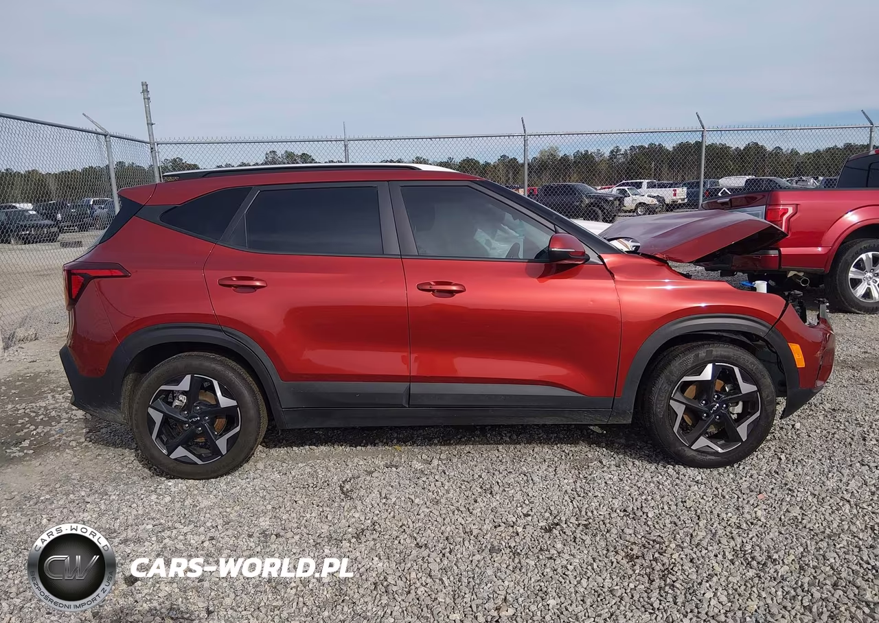 2025 Kia Seltos S VIN:KNDEU2AA1S7722584 - 14