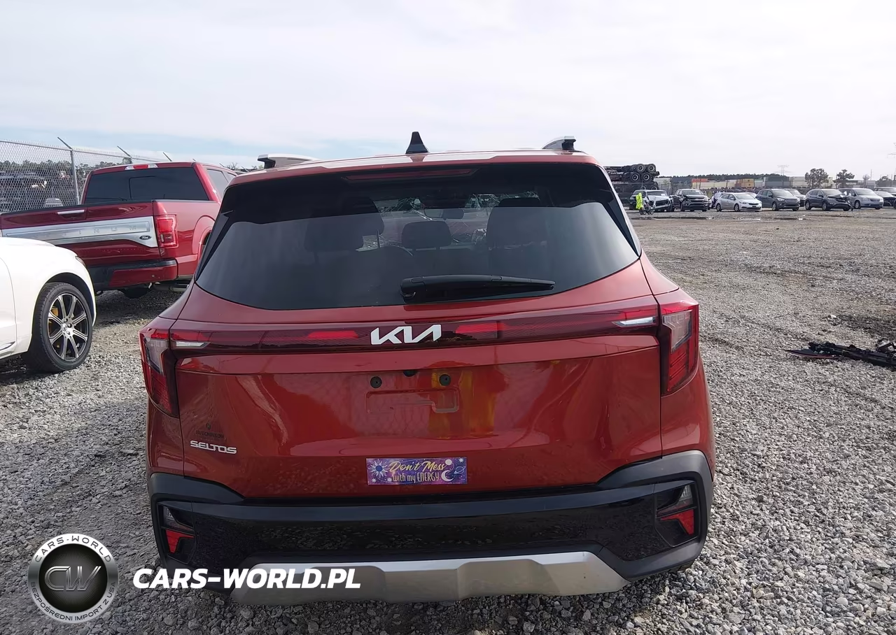 2025 Kia Seltos S VIN:KNDEU2AA1S7722584 - 17