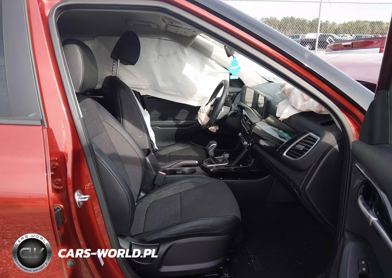 2025 Kia Seltos S VIN:KNDEU2AA1S7722584 - 5
