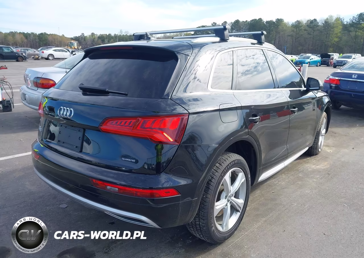 2020 Audi Q5 Premium 45 Tfsi Quattro S Tronic-Titanium Premium 45 Tfsi Quattro S Tronic VIN:WA1ANAFYXL2037083 - 4