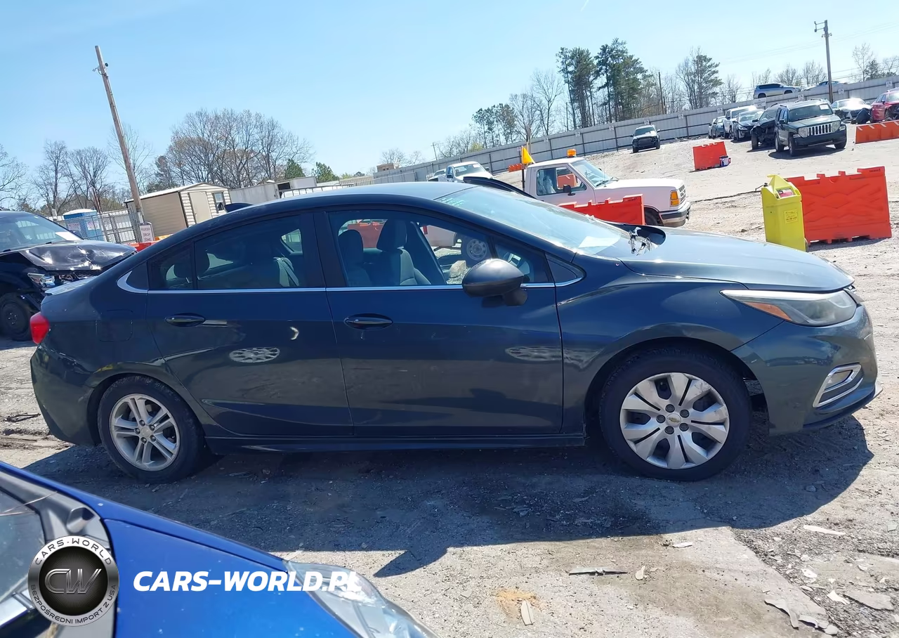 2017 Chevrolet Cruze Lt Auto VIN:1G1BE5SM8H7144043 - 13