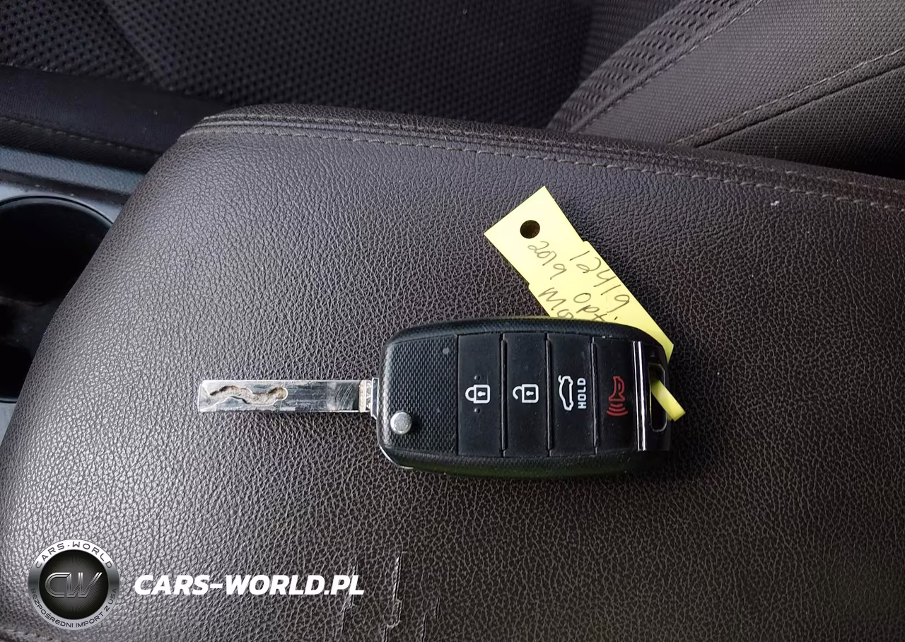 2019 Kia Optima Lx VIN:5XXGT4L33KG374509 - 11