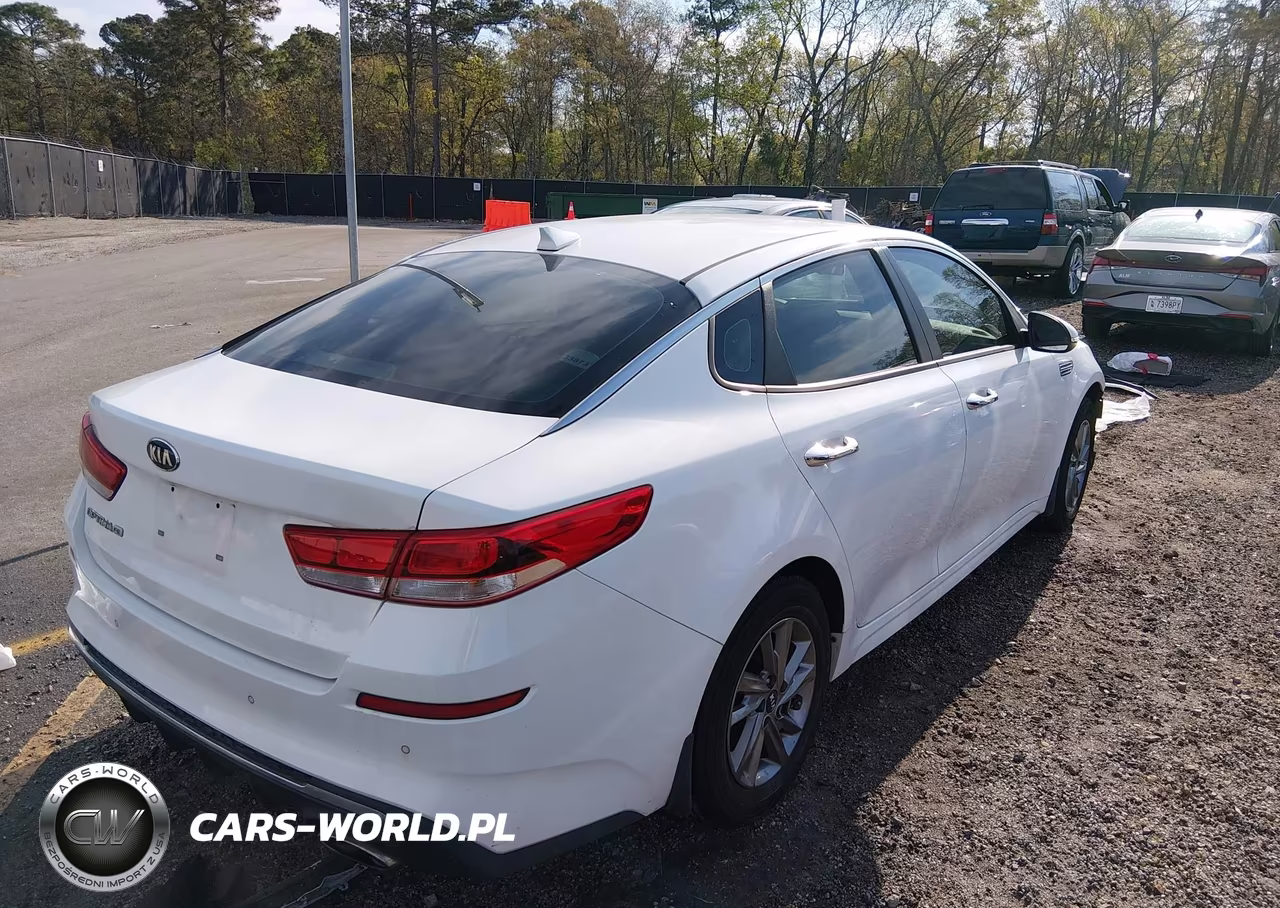 2019 Kia Optima Lx VIN:5XXGT4L33KG374509 - 4
