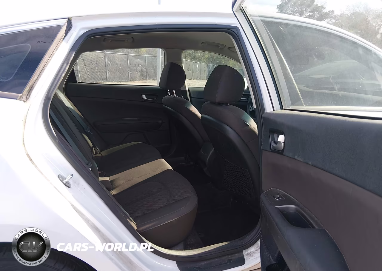 2019 Kia Optima Lx VIN:5XXGT4L33KG374509 - 8