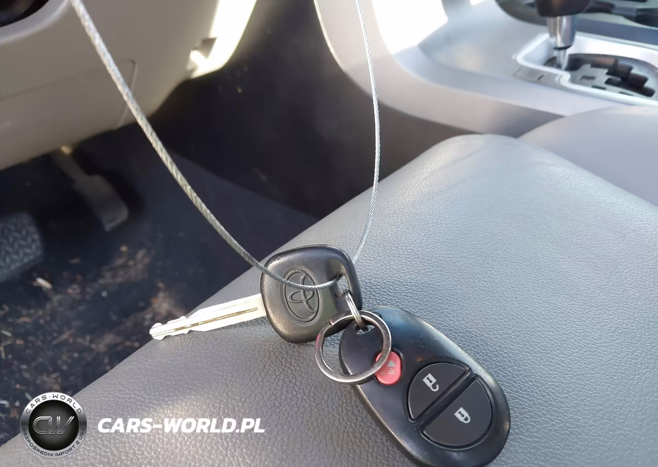 2012 Toyota Tundra Grade 5.7L V8 VIN:5TFEY5F12CX120003 - 11