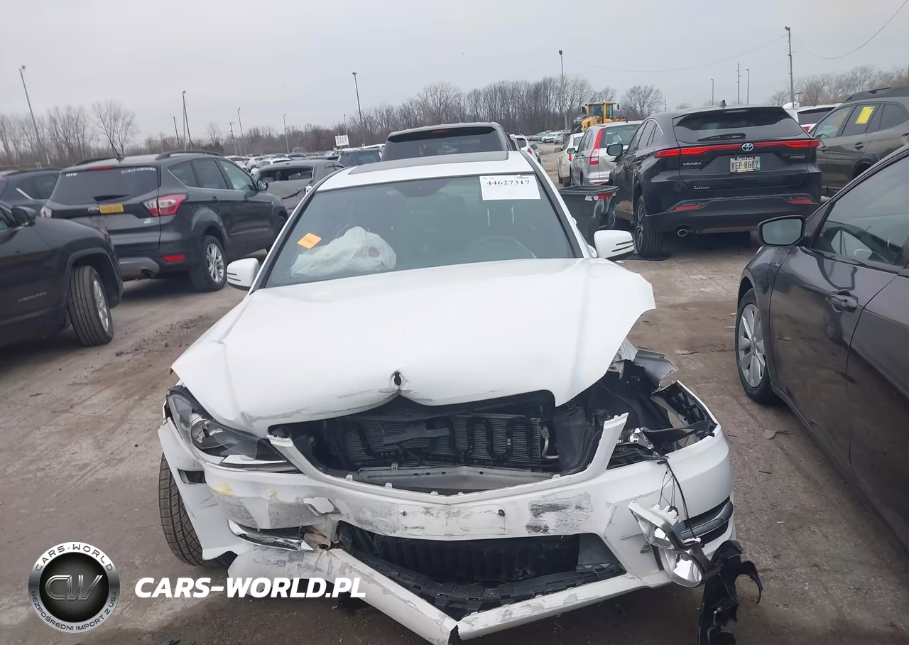 2013 Mercedes-Benz C 300 Sport 4Matic VIN:WDDGF8AB0DR253631 - 12