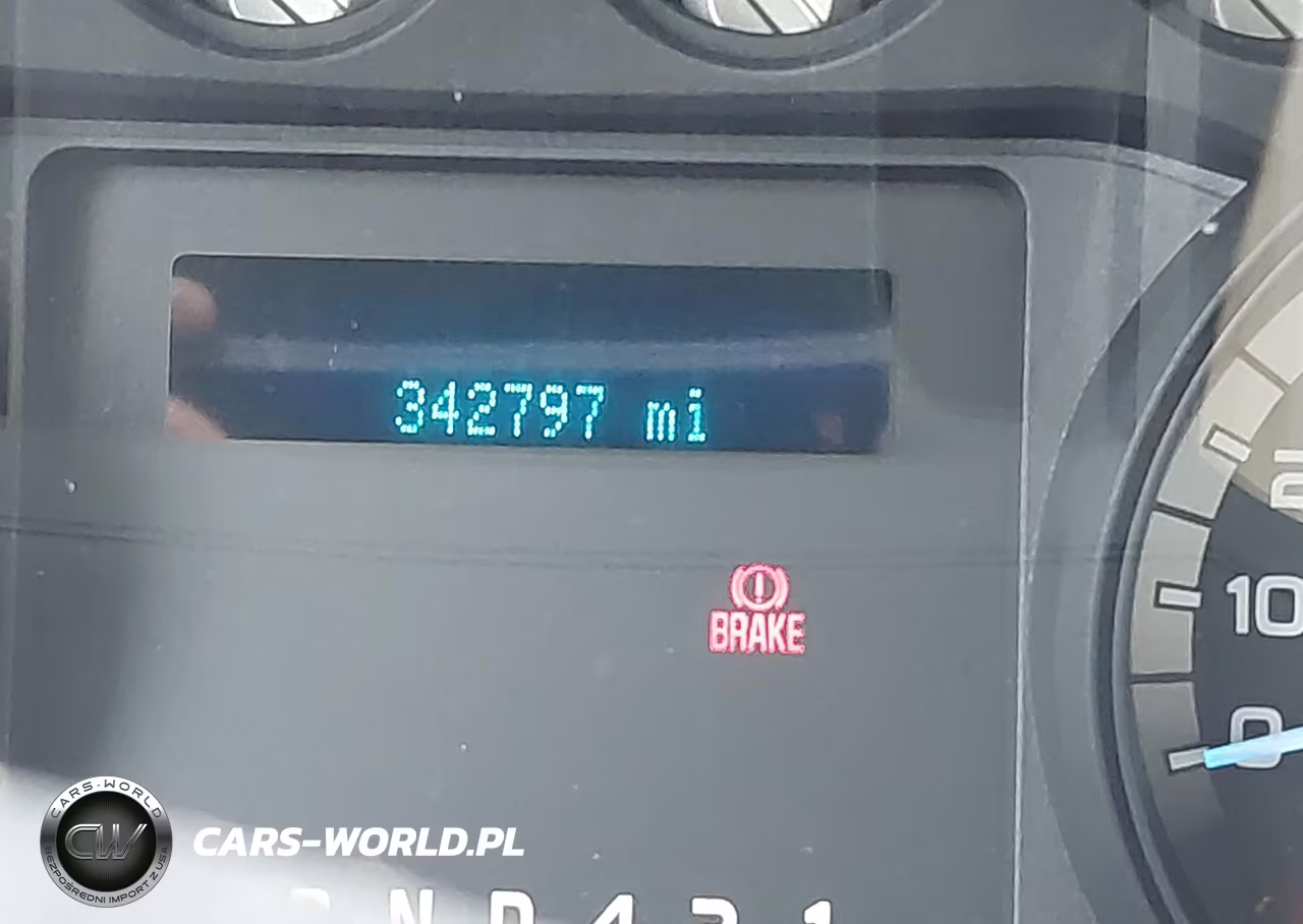 2015 Ford F-650 Gas Xl-Xlt VIN:3FRNF6HP6FV000807 - 5