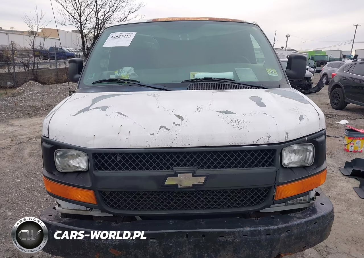 2007 Chevrolet Express Work Van VIN:1GCFG15X371100731 - 11