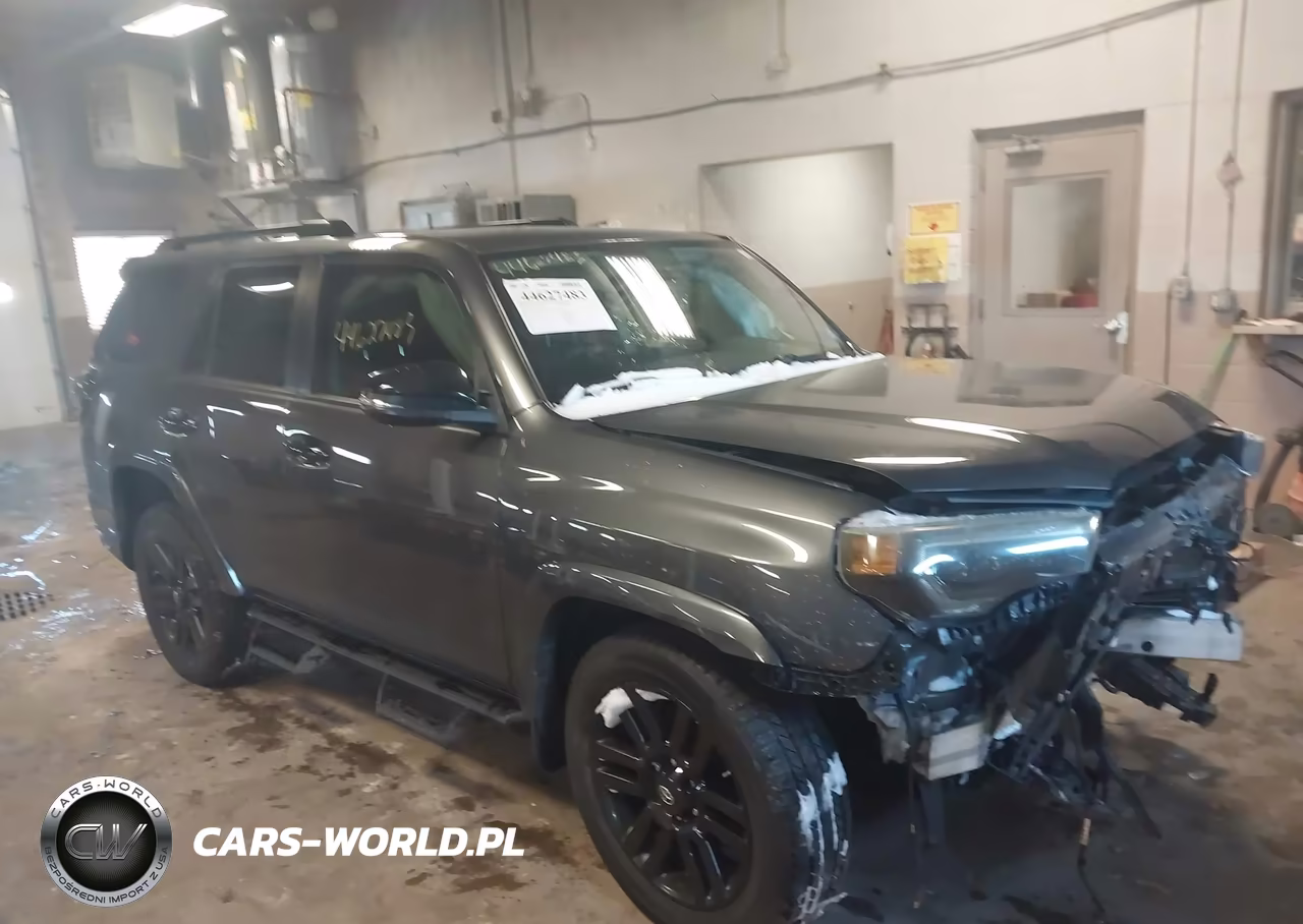 2020 Toyota 4Runner Nightshade Special Edition – zdjęcie 1 z 16