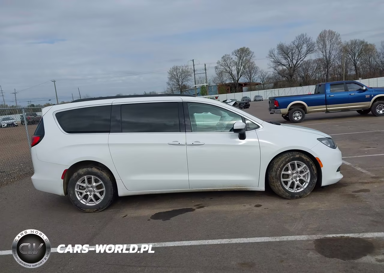 2021 Chrysler Voyager Lxi VIN:2C4RC1DG6MR520226 - 13