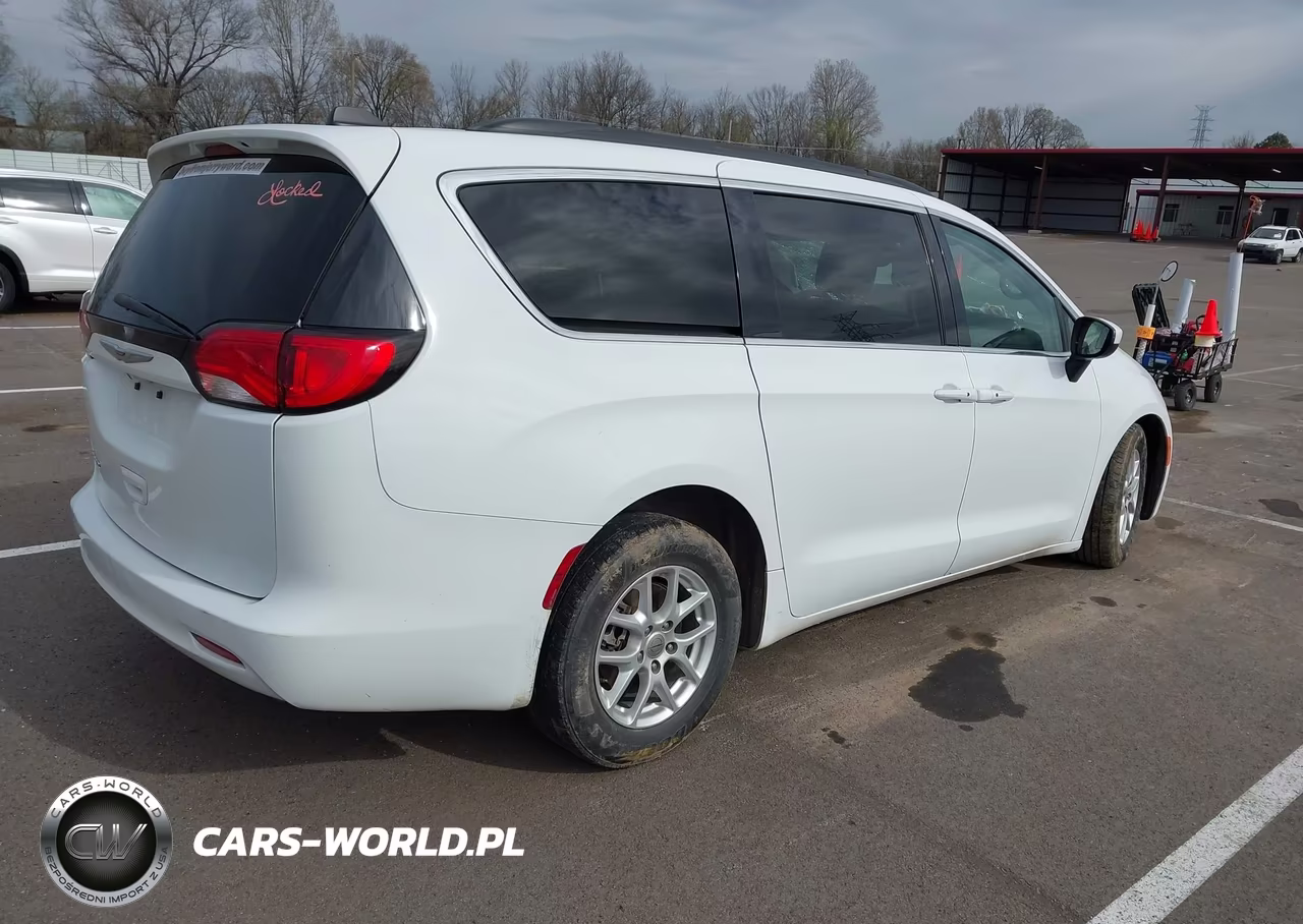 2021 Chrysler Voyager Lxi VIN:2C4RC1DG6MR520226 - 4