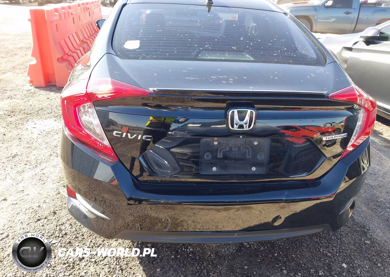 2017 Honda Civic Touring VIN:19XFC1F9XHE000992 - 16