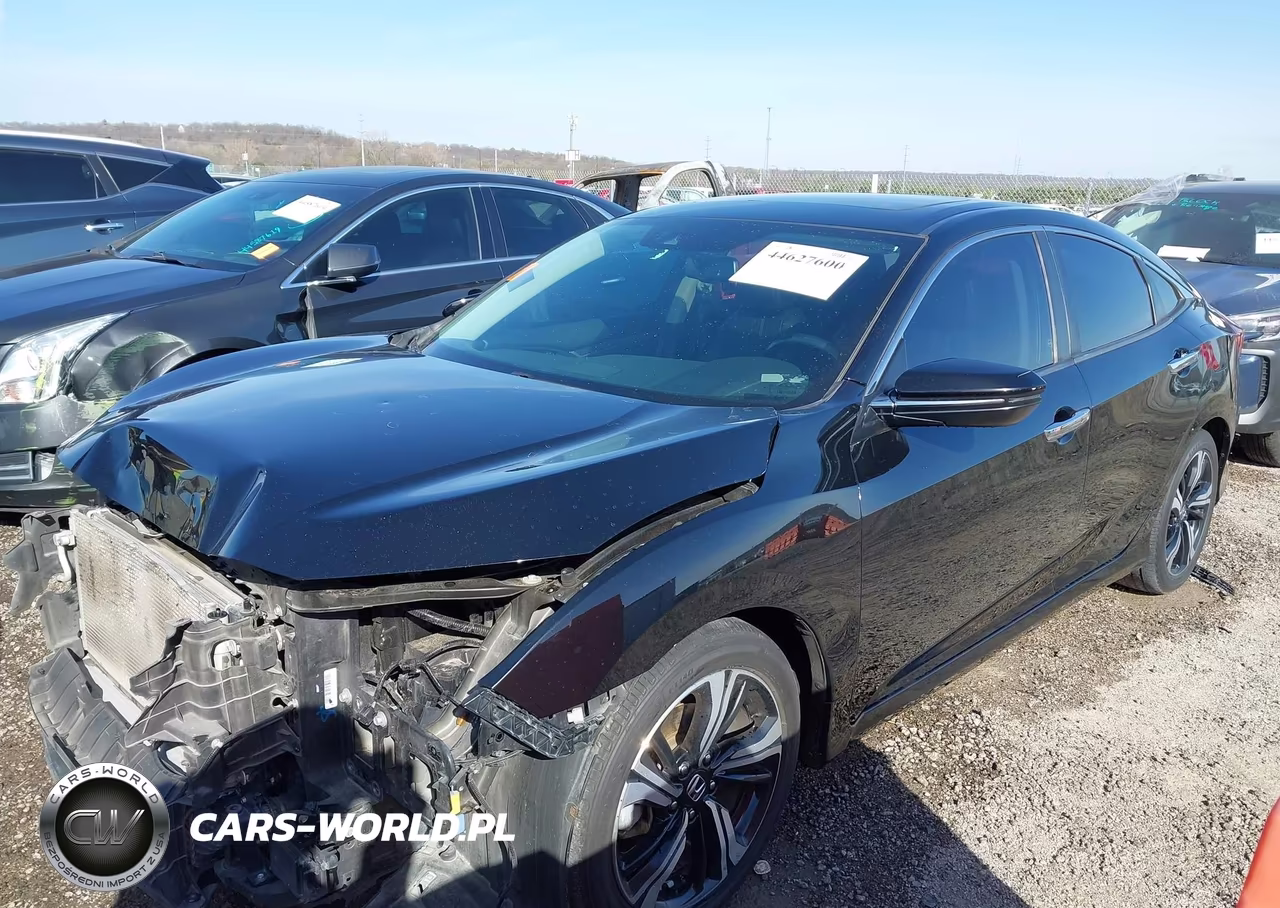 2017 Honda Civic Touring VIN:19XFC1F9XHE000992 - 2