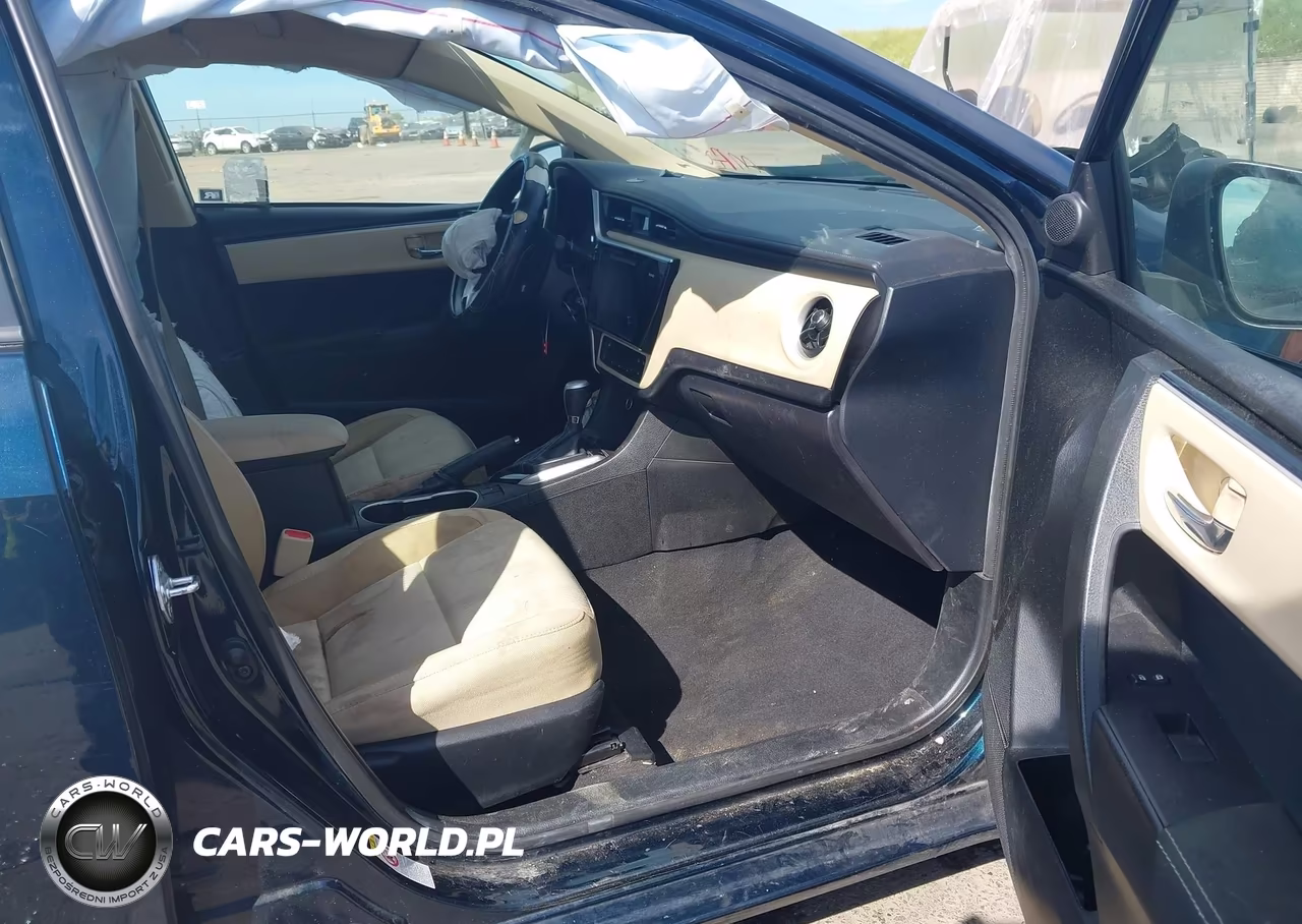 2017 Toyota Corolla Le VIN:5YFBURHE1HP733158 - 5