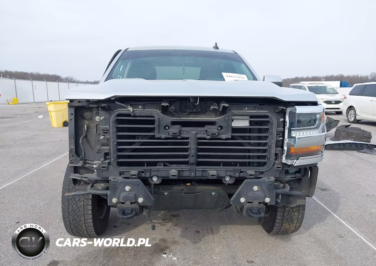 2018 Chevrolet Silverado 1500 1Lt VIN:3GCUKREC3JG620857 - 13