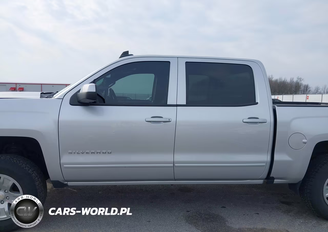 2018 Chevrolet Silverado 1500 1Lt VIN:3GCUKREC3JG620857 - 15