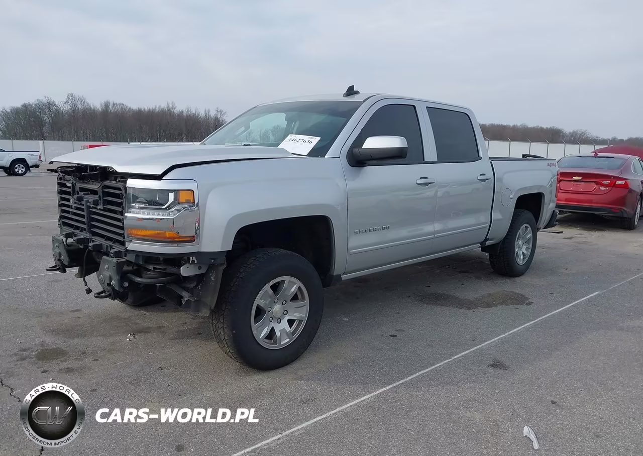 2018 Chevrolet Silverado 1500 1Lt VIN:3GCUKREC3JG620857 - 2