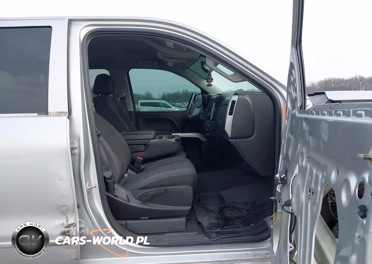 2018 Chevrolet Silverado 1500 1Lt VIN:3GCUKREC3JG620857 - 5