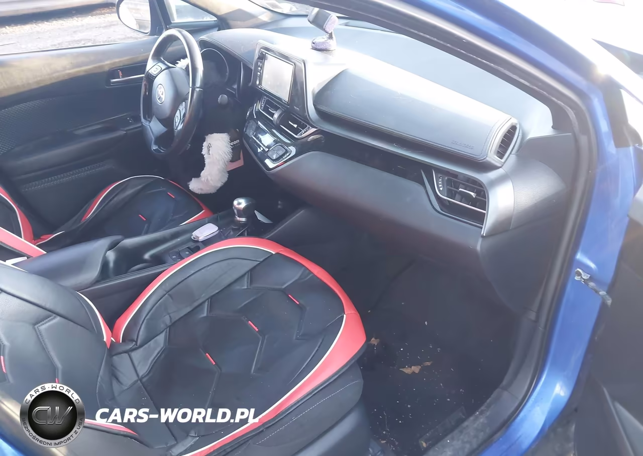 2018 Toyota C-Hr Xle Premium VIN:NMTKHMBX9JR048614 - 5
