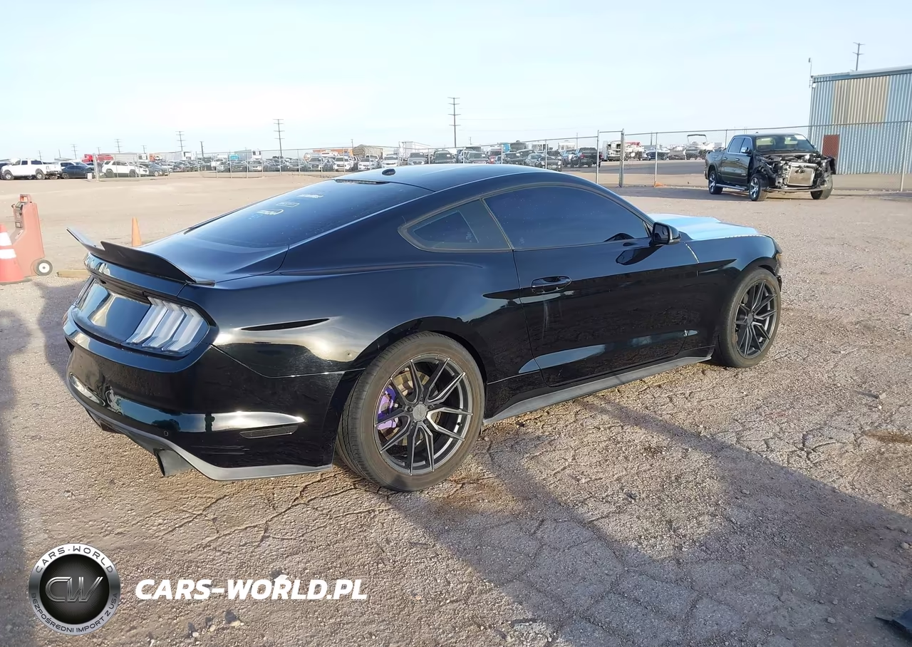 2016 Ford Mustang Ecoboost VIN:1FA6P8THXG5272743 - 4