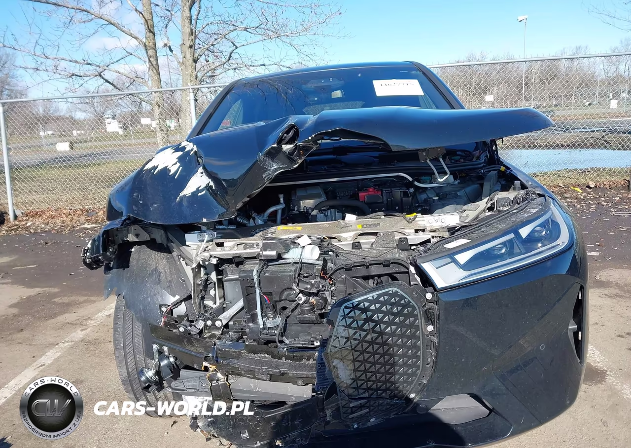 2025 BMW Ix xDrive50 VIN:WB523CF07SCS26350 - 12