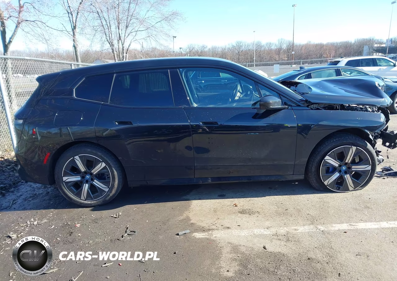 2025 BMW Ix xDrive50 VIN:WB523CF07SCS26350 - 13