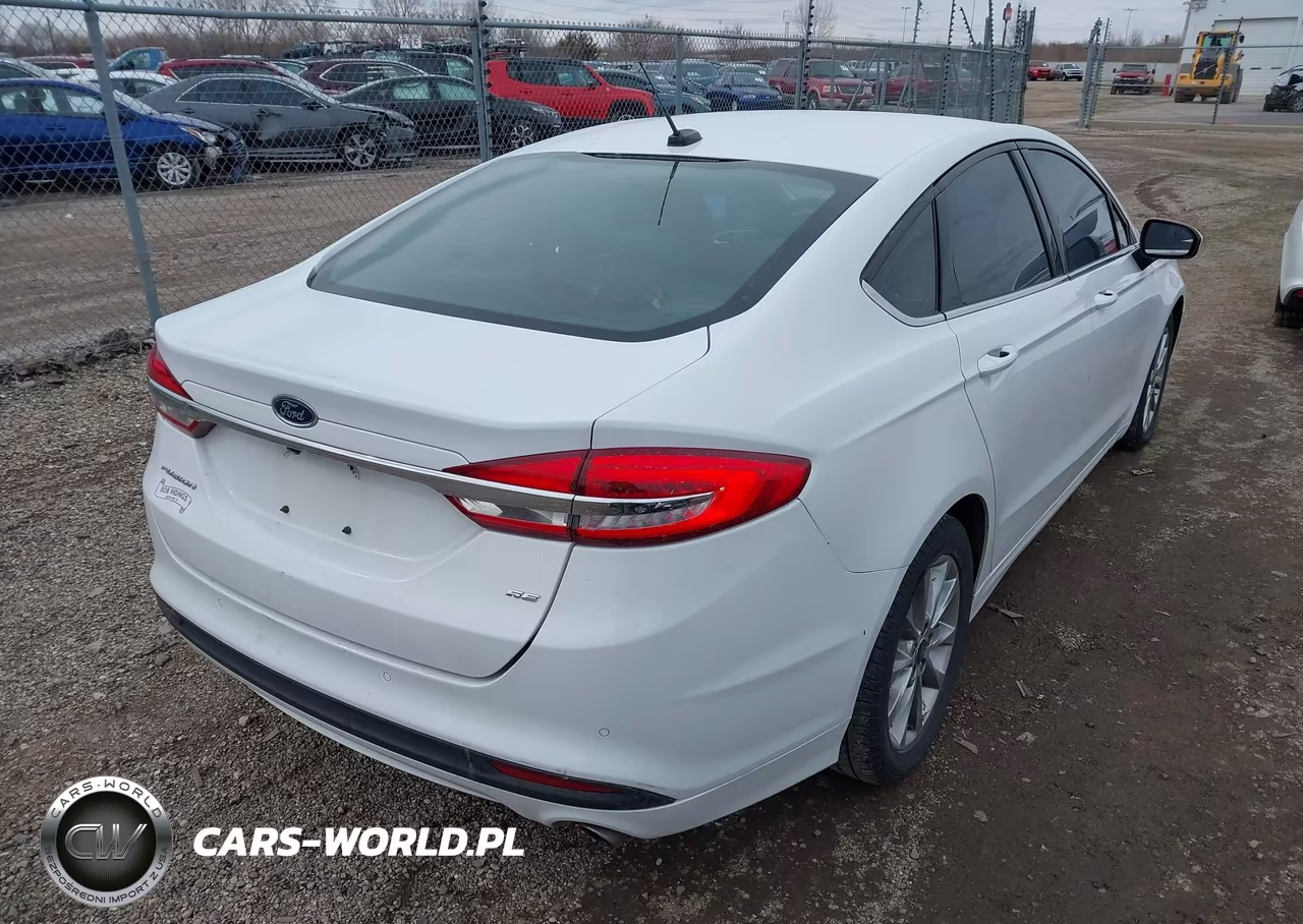 2017 Ford Fusion Se VIN:3FA6P0H71HR342100 - 4