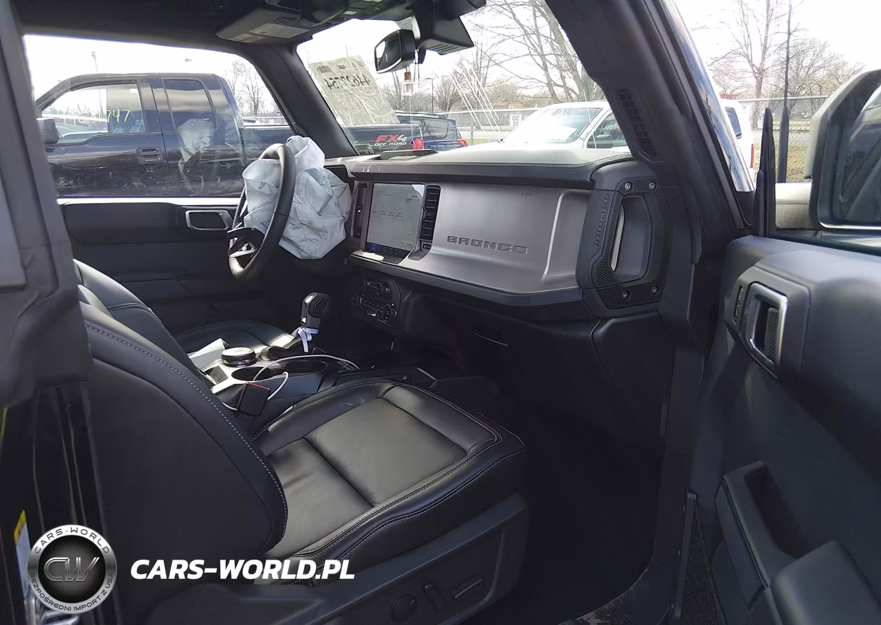 2025 Ford Bronco Outer Banks VIN:1FMDE8BH6SLB78495 - 5