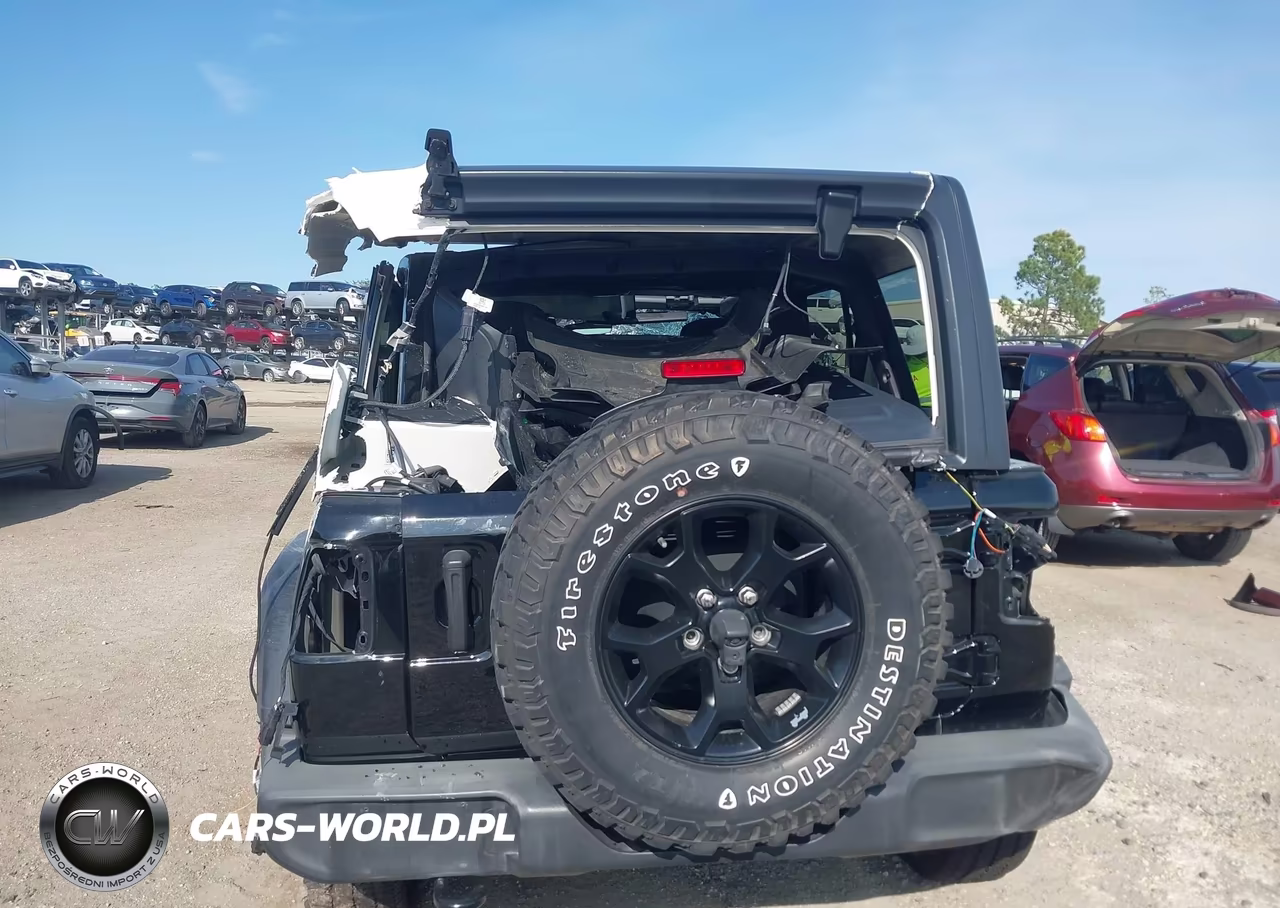 2021 Jeep Wrangler Unlimited Willys 4X4 VIN:1C4HJXDN7MW684269 - 17