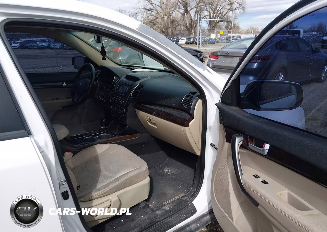 2015 Kia Sorento Lx VIN:5XYKTDA65FG561937 - 5