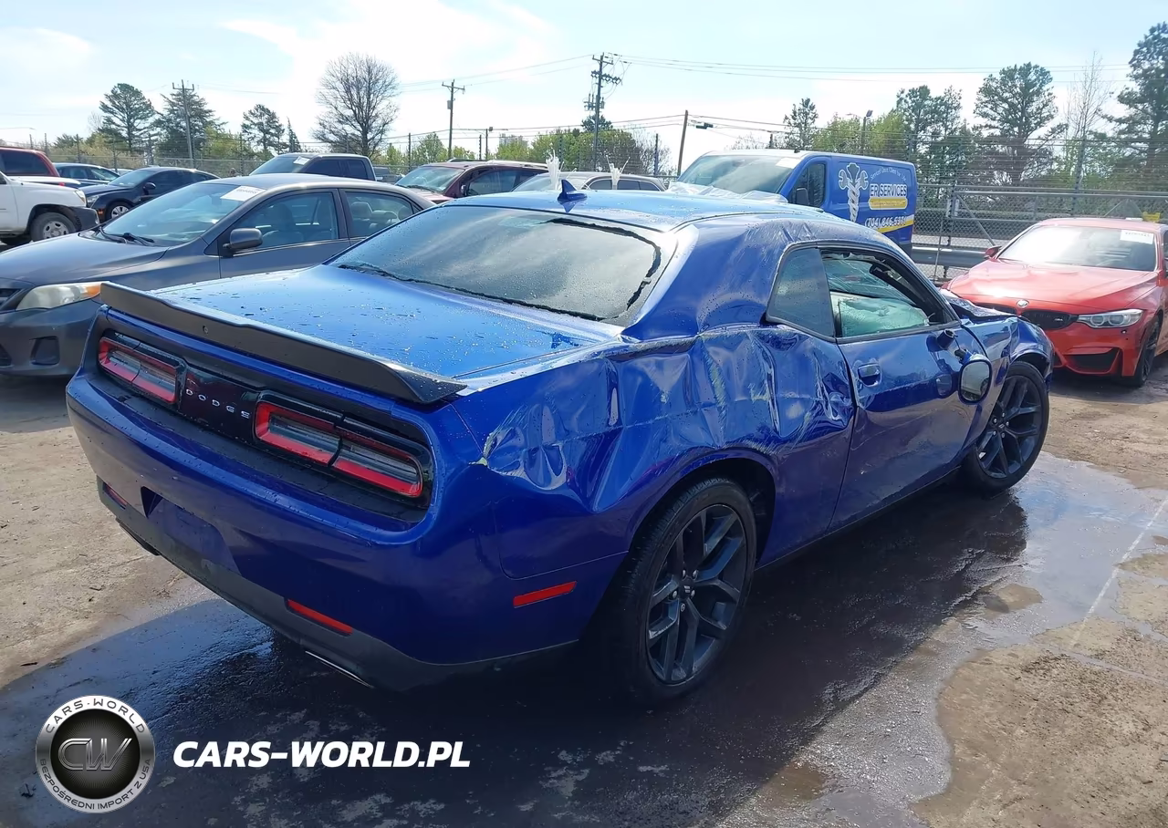 2019 Dodge Challenger Sxt VIN:2C3CDZAG6KH602700 - 4