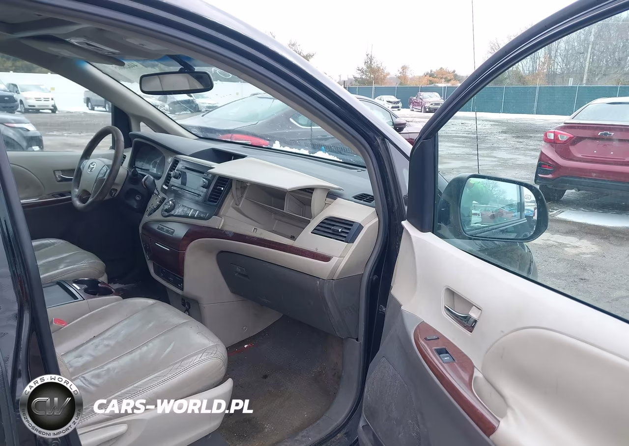 2011 Toyota Sienna Xle V6 VIN:5TDYK3DC8BS123581 - 5