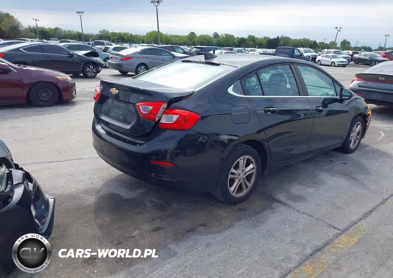 2017 Chevrolet Cruze Lt Auto VIN:1G1BE5SM9H7254308 - 4