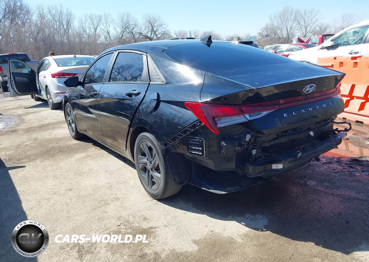 2021 Hyundai Elantra Sel VIN:5NPLM4AG8MH010546 - 3