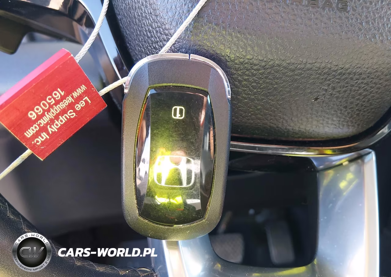 2024 Honda Pilot Touring VIN:5FNYG1H71RB042326 - 11