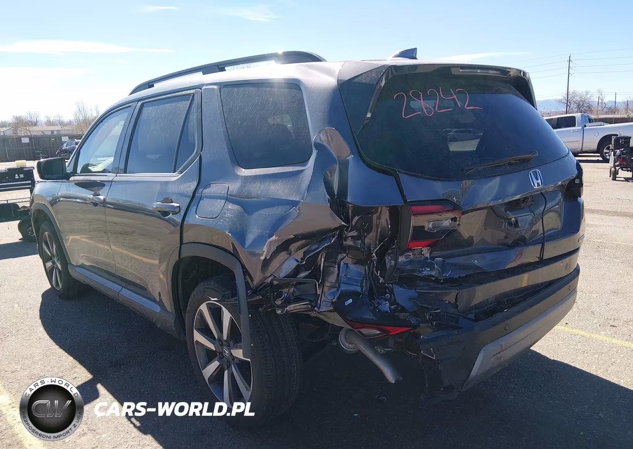 2024 Honda Pilot Touring VIN:5FNYG1H71RB042326 - 3