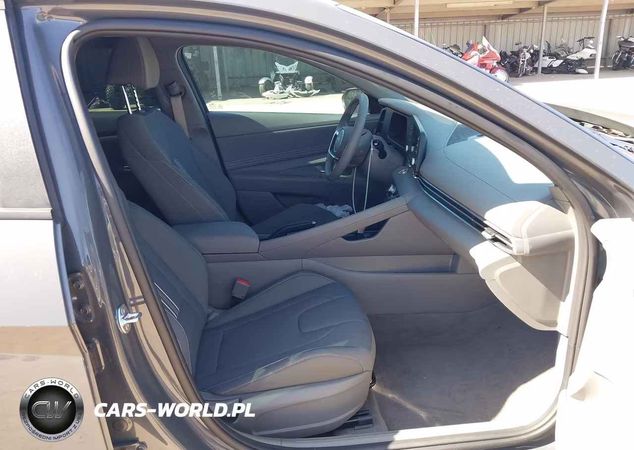 2026 Hyundai Elantra Sel Sport VIN:KMHLM4DG0TU097113 - 5