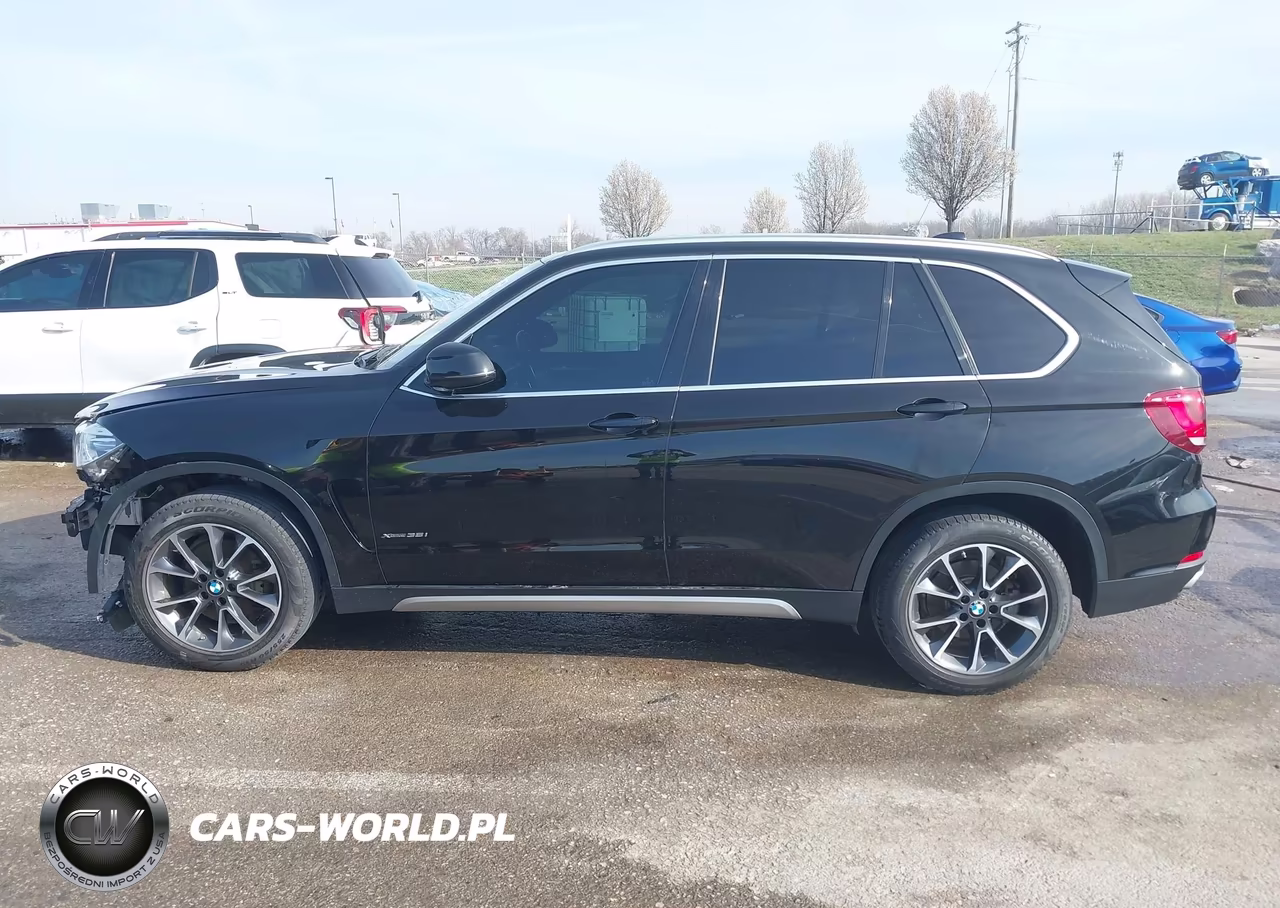 2018 BMW X5 xDrive35I VIN:5UXKR0C53JL071276 - 14