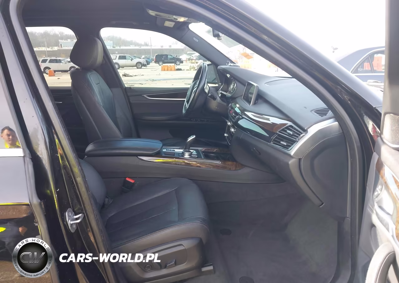 2018 BMW X5 xDrive35I VIN:5UXKR0C53JL071276 - 5
