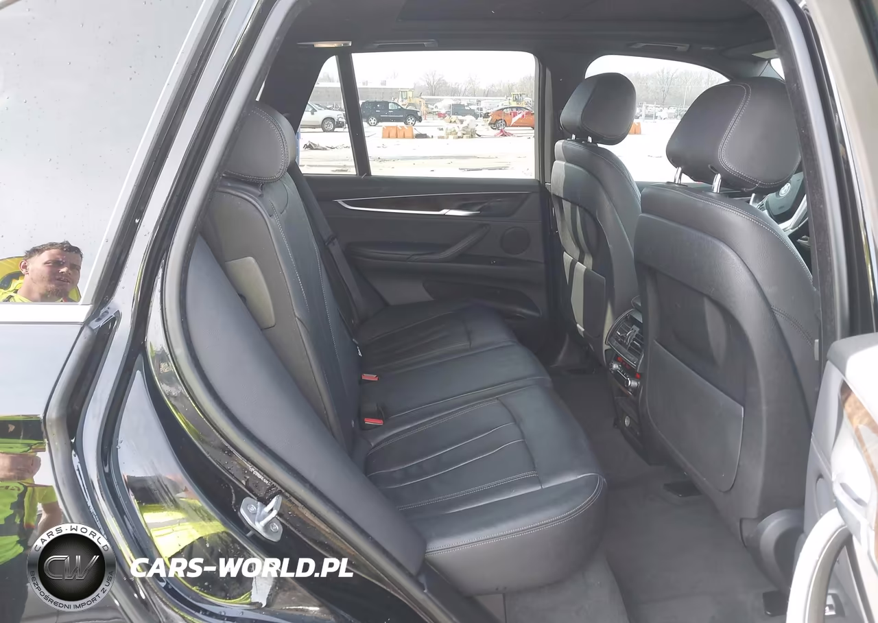 2018 BMW X5 xDrive35I VIN:5UXKR0C53JL071276 - 8