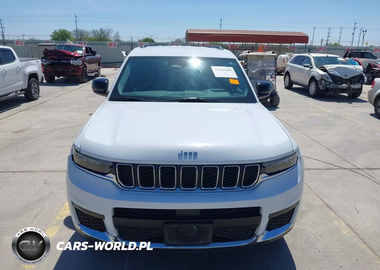 2021 Jeep Grand Cherokee L Laredo 4X4 VIN:1C4RJKAG8M8196756 - 12