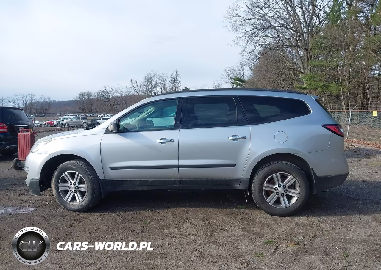 2017 Chevrolet Traverse Ls VIN:1GNKVFKDXHJ323529 - 14