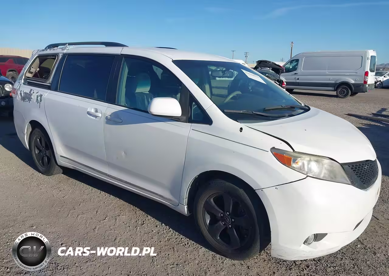2011 Toyota Sienna Le