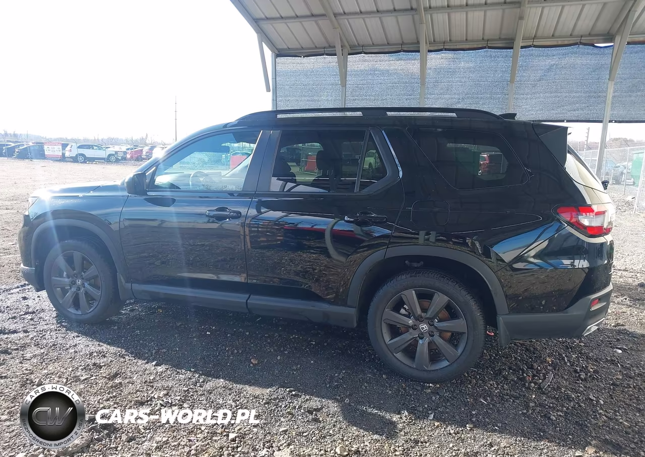 2025 Honda Pilot Sport VIN:5FNYG1H32SB146276 - 14
