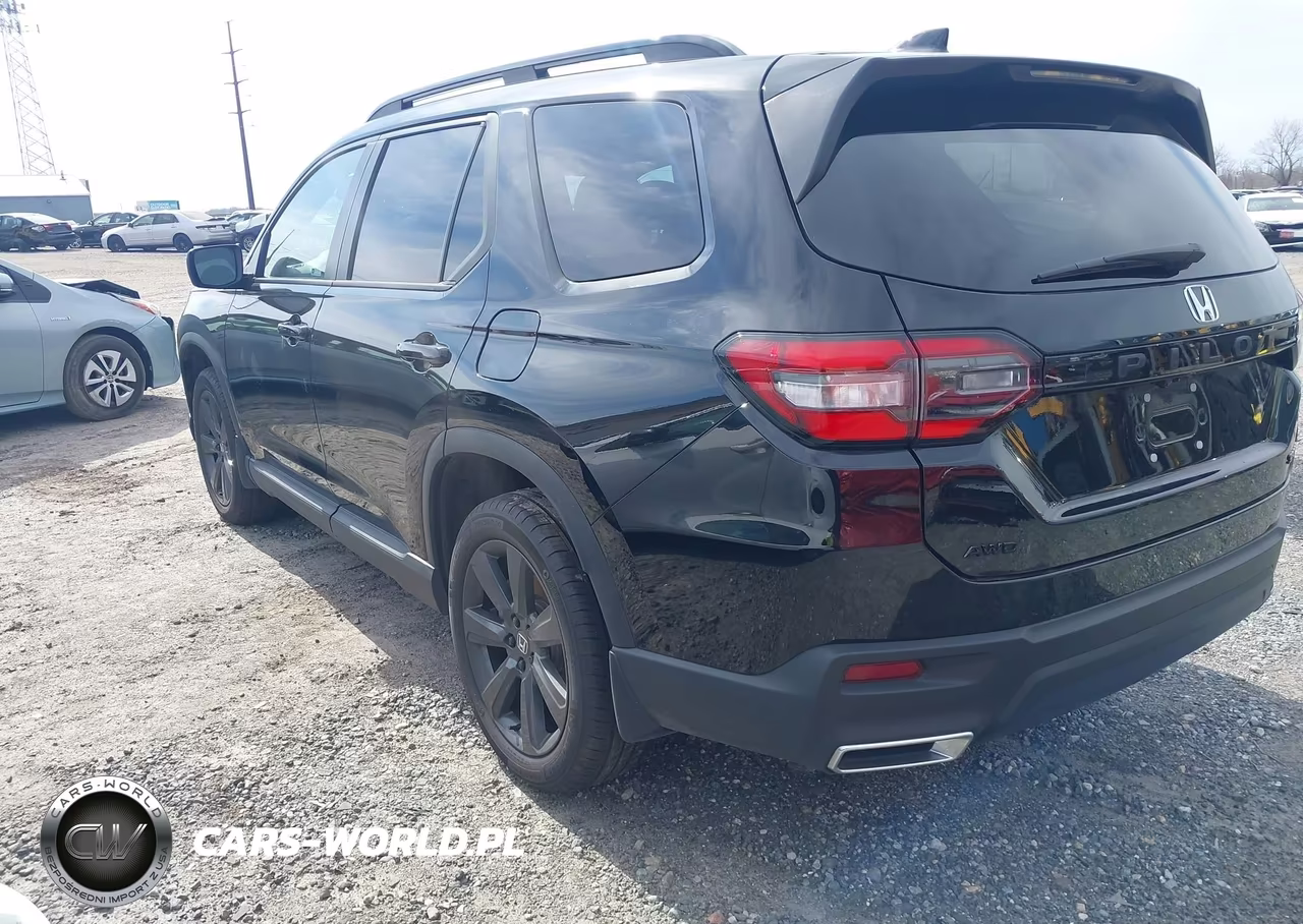 2025 Honda Pilot Sport VIN:5FNYG1H32SB146276 - 3