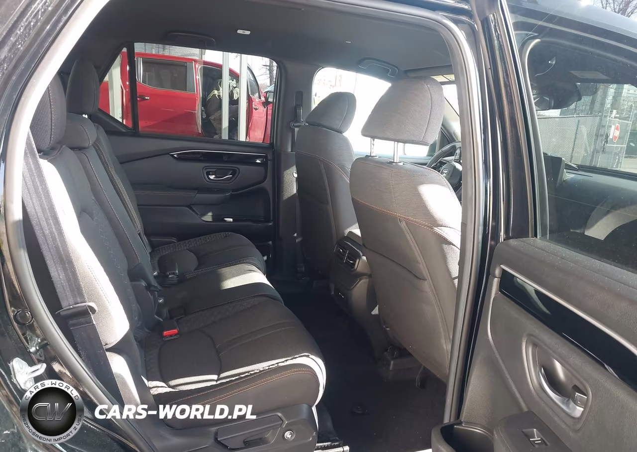 2025 Honda Pilot Sport VIN:5FNYG1H32SB146276 - 8