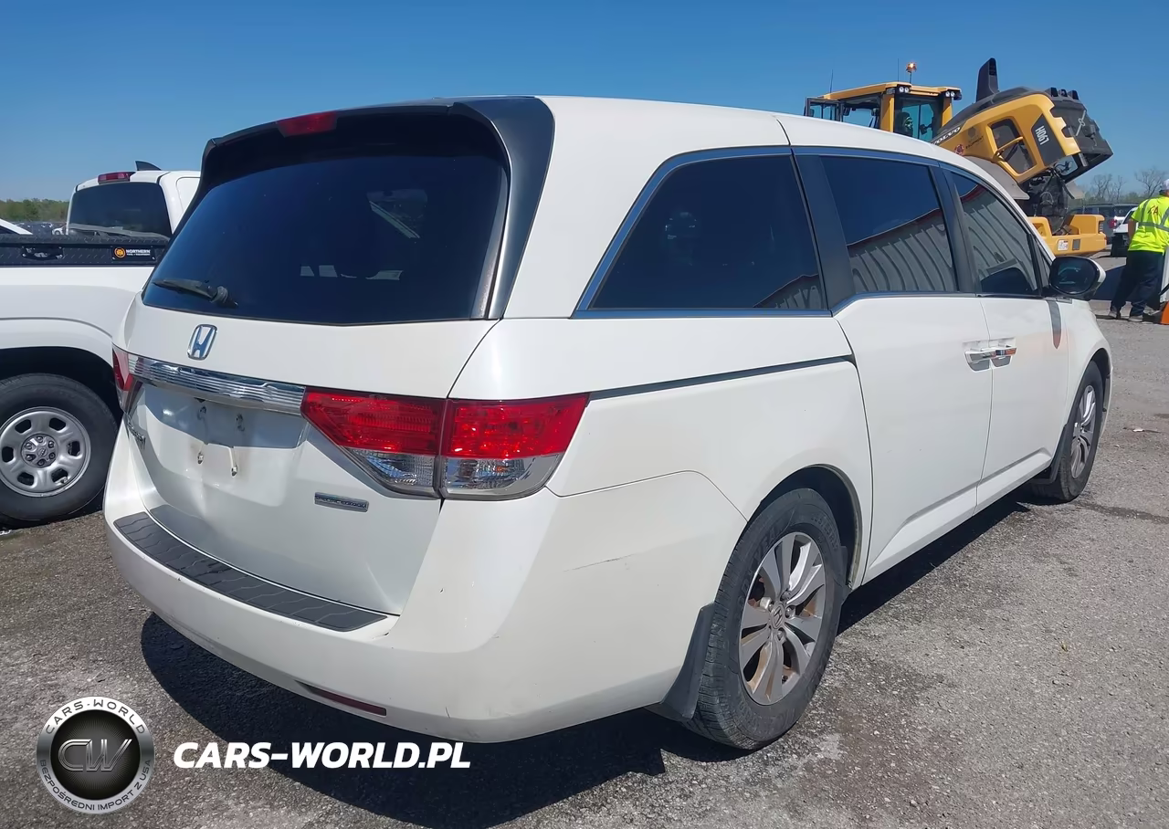 2016 Honda Odyssey Se VIN:5FNRL5H38GB087944 - 4