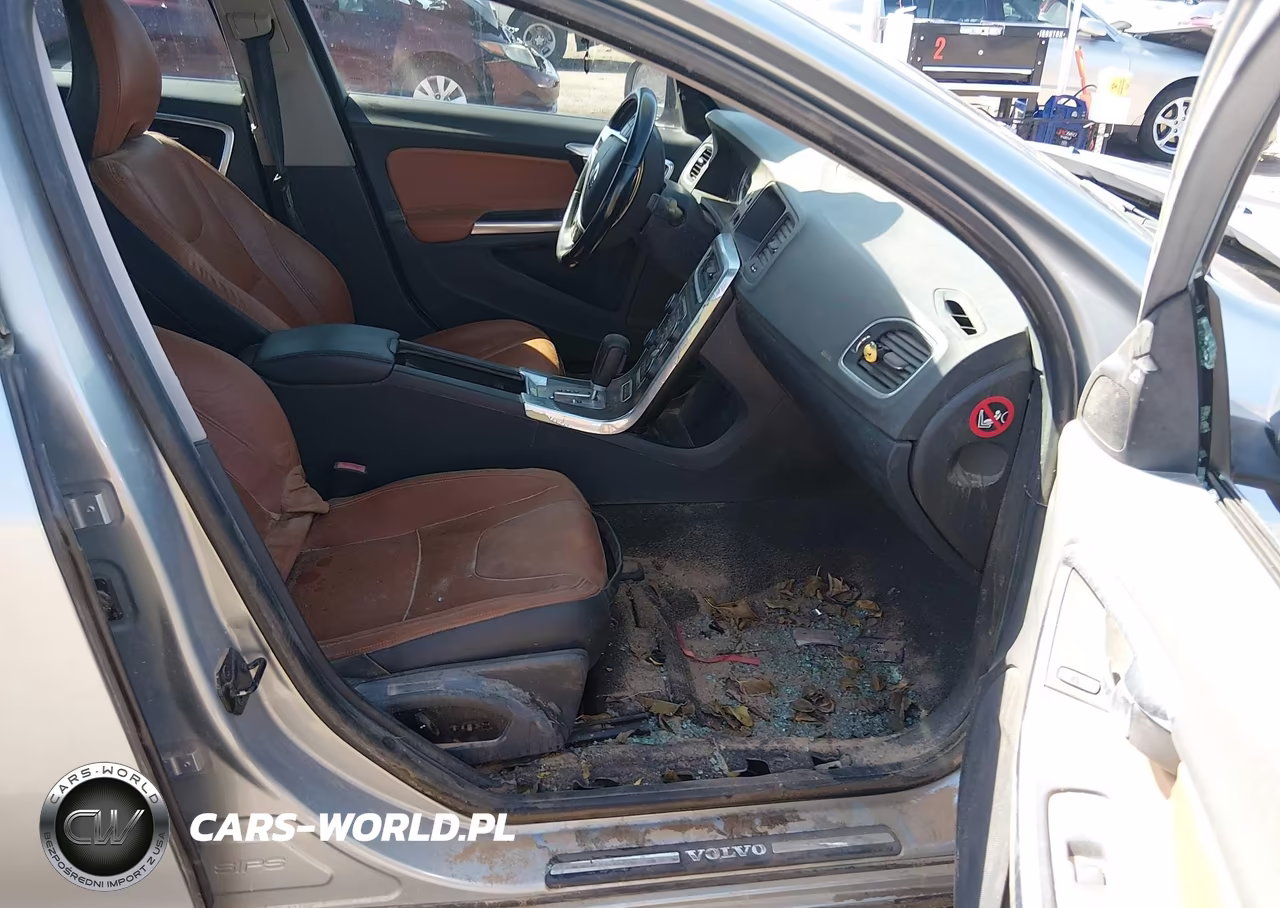 2011 Volvo S60 T6 VIN:YV1902FH3B2010166 - 5