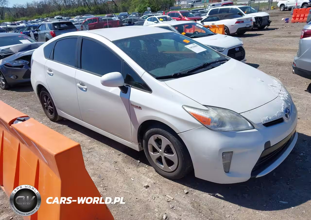 2013 Toyota Prius Three