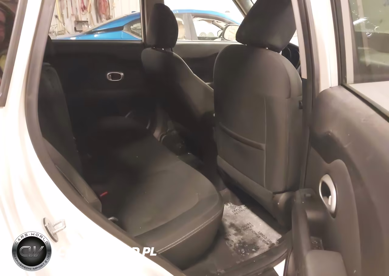 2014 Kia Soul VIN:KNDJN2A2XE7743796 - 8